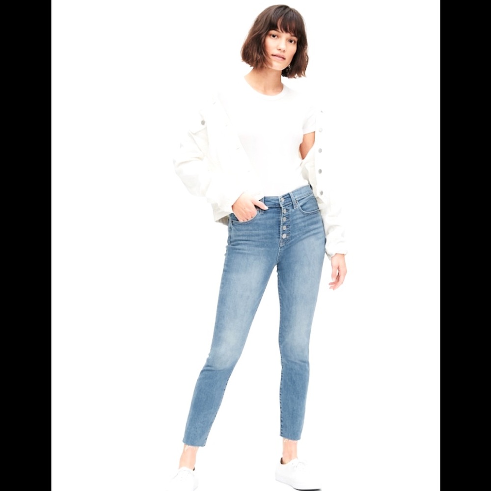 NWT GAP HIGH RISE FAVORITE JEANS | 12/31R